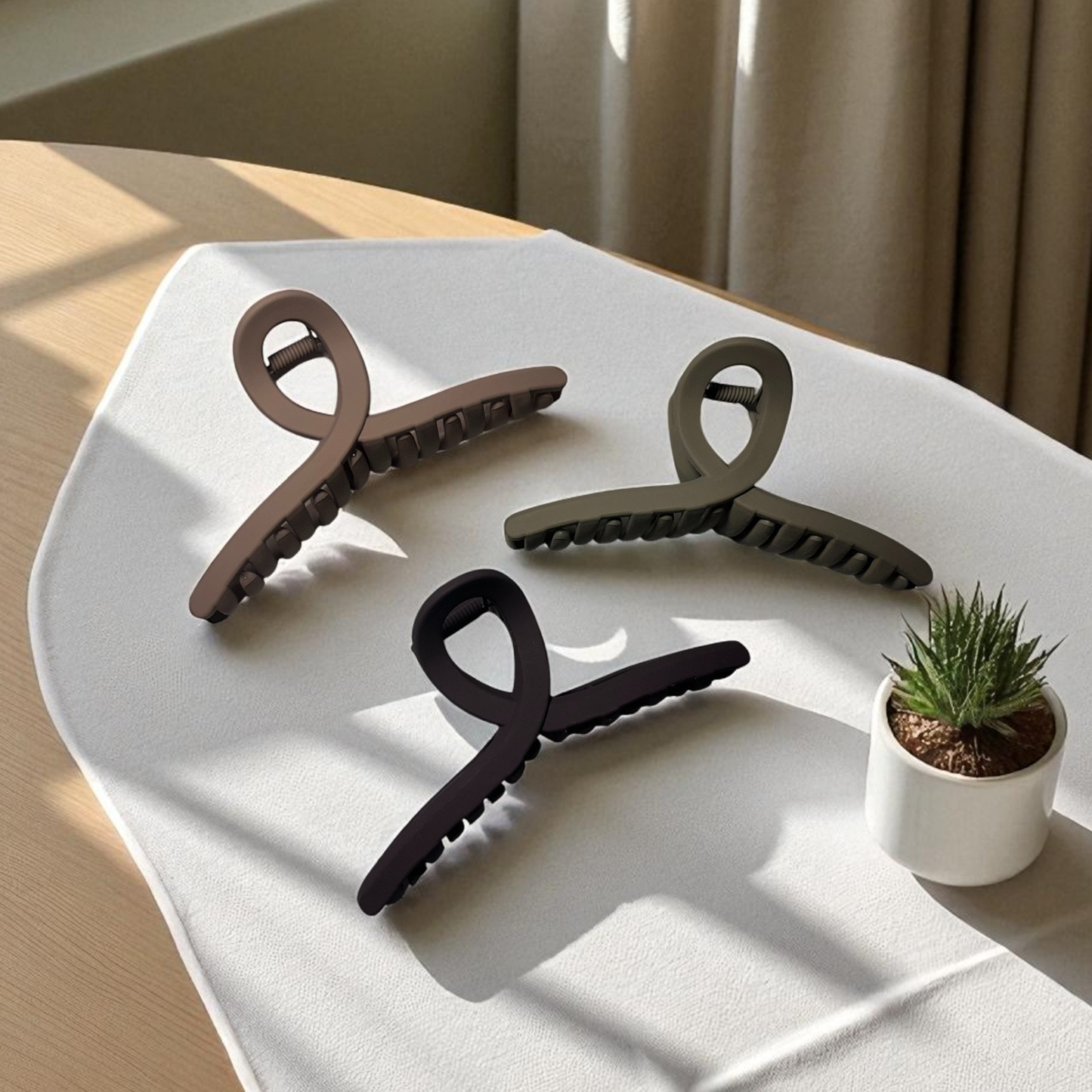 Korean Stylish Large Shark Teeth Hair Clips Pack of 3