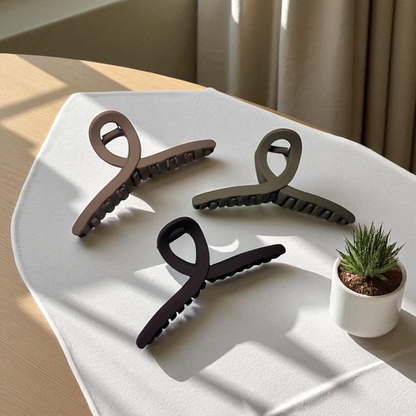 Korean Stylish Large Shark Teeth Hair Clips Pack of 3
